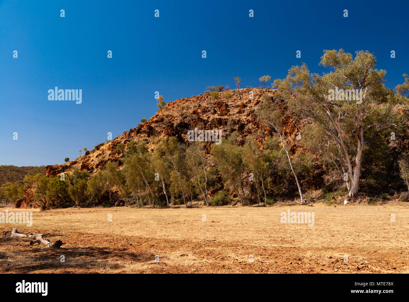 Mt Benstead Creek und Bereich im East MacDonnell Ranges in der Nähe von Alice Springs, Northern Territories, Australien Stockfoto
