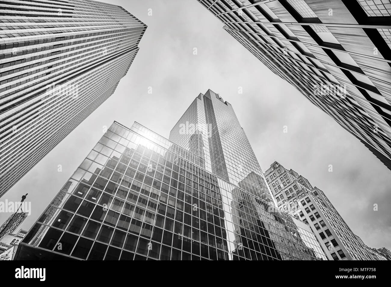 Blick auf die Wolkenkratzer in Manhattan, New York City, USA. Stockfoto