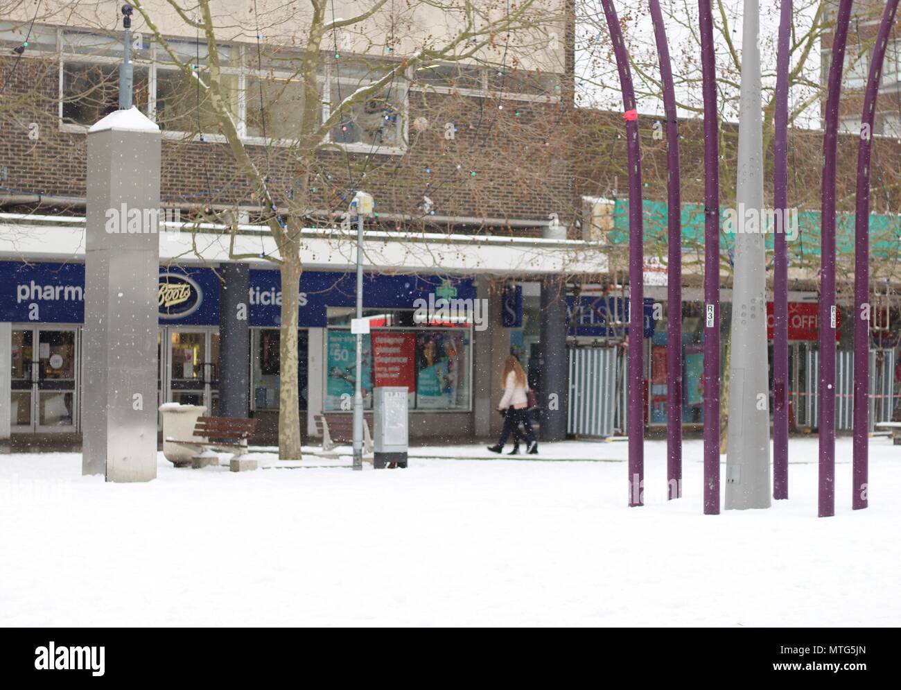 Schneefall Im Stadtzentrum Von Basildon Stockfotos und bilder Kaufen