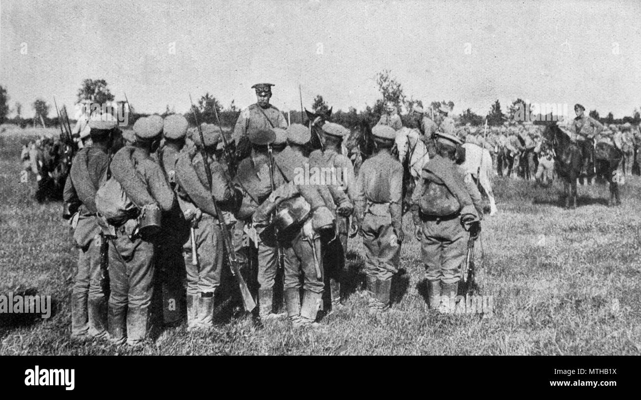 Aufruf der Überlebenden in einem Russischen Regiment, Warschau, 1915, Polen Stockfoto