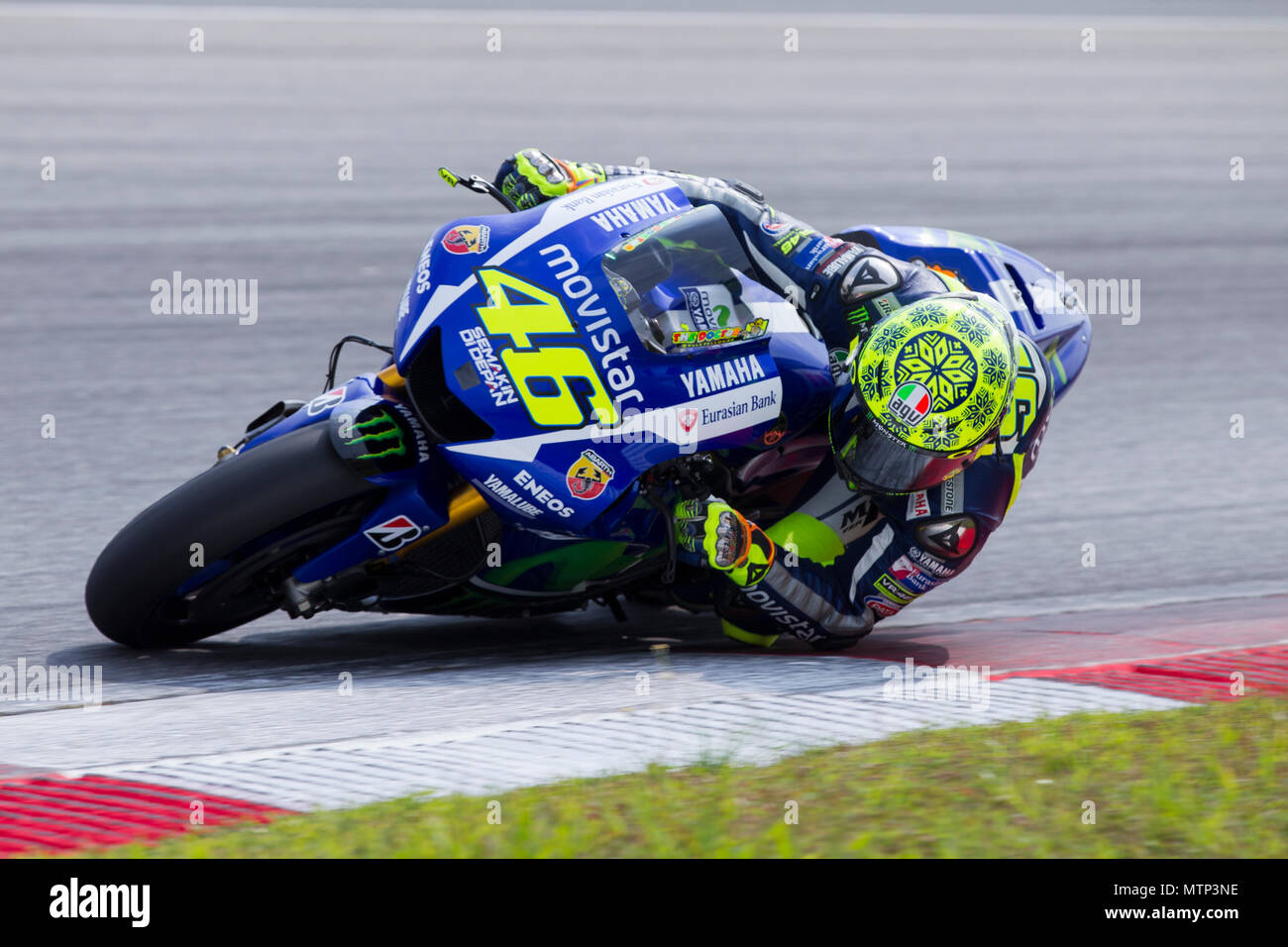 Neunfache Weltmeister Valentino Rossi auf seinem Movistar Yamaha M1 Factory Bike auf der offiziellen MotoGP winter Test in Sepang in Malaysia. Stockfoto