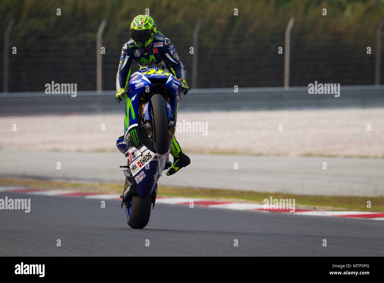 Neunfache Weltmeister Valentino Rossi auf seinem Movistar Yamaha M1 Factory Bike auf der offiziellen MotoGP winter Test in Sepang in Malaysia. Stockfoto