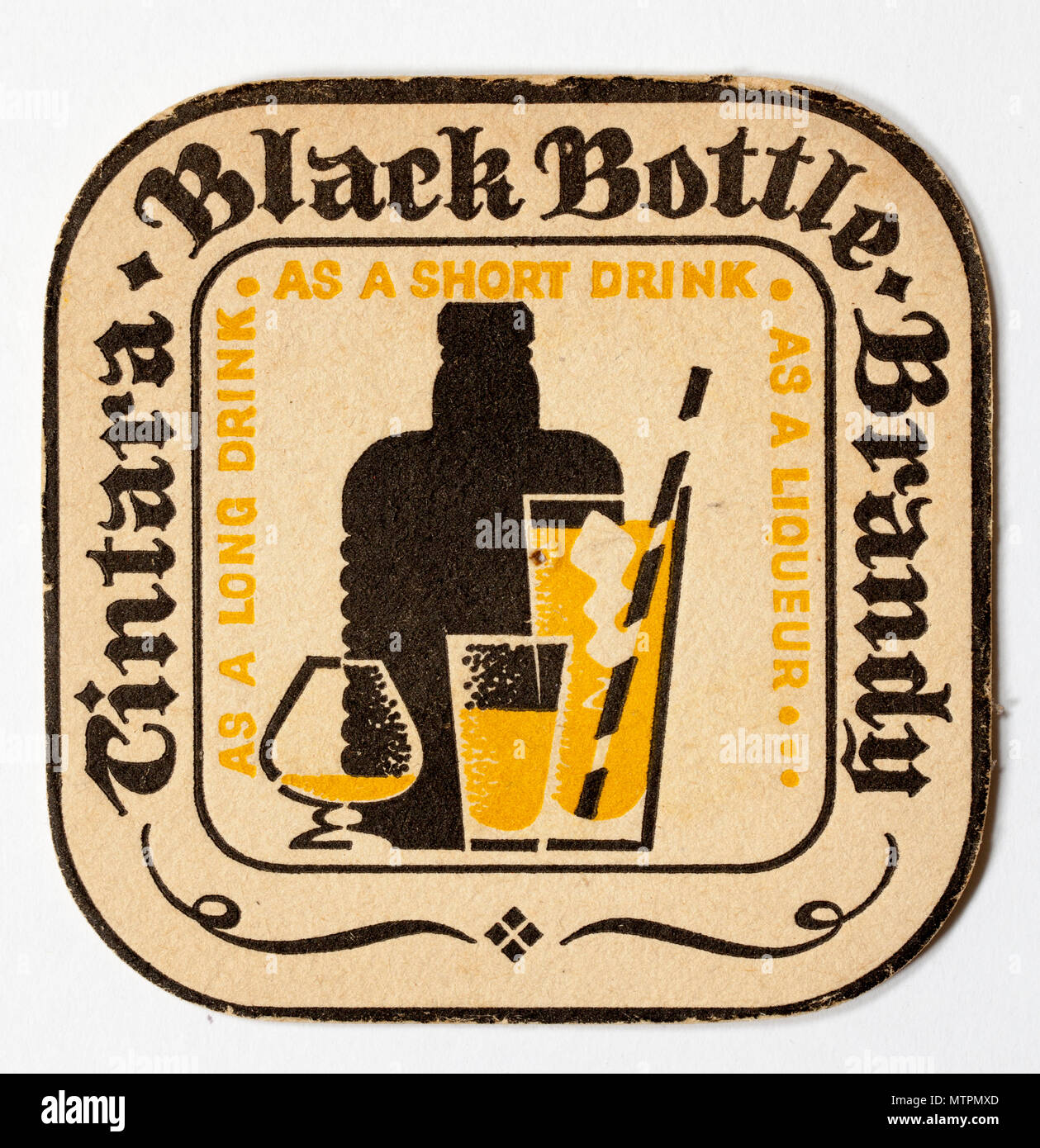 Vintage British Bierdeckel Werbung Cintara schwarze Flasche Brandy  Stockfotografie - Alamy