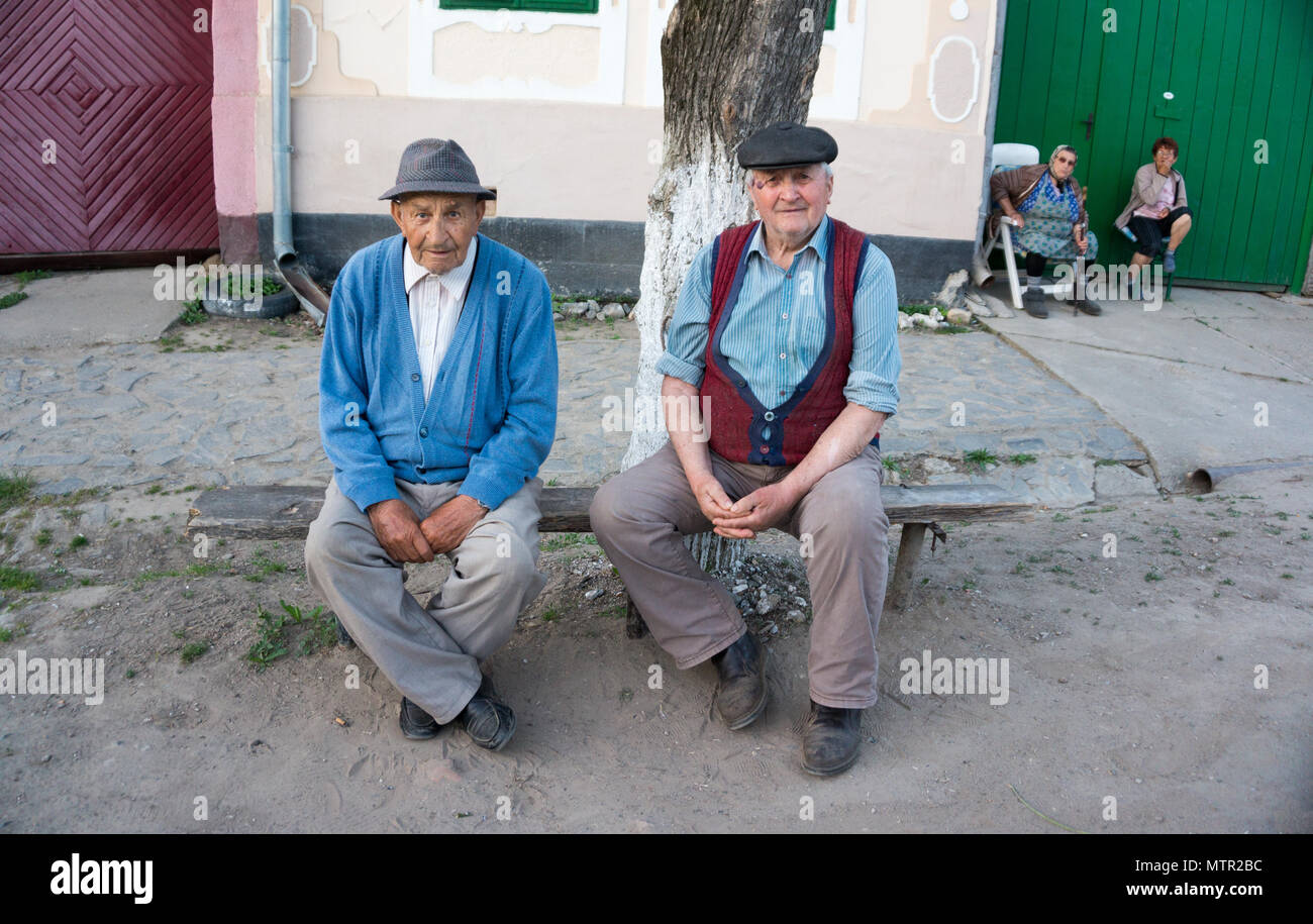 Rumänische Ältesten in Sighisoara Transilvania Stockfoto