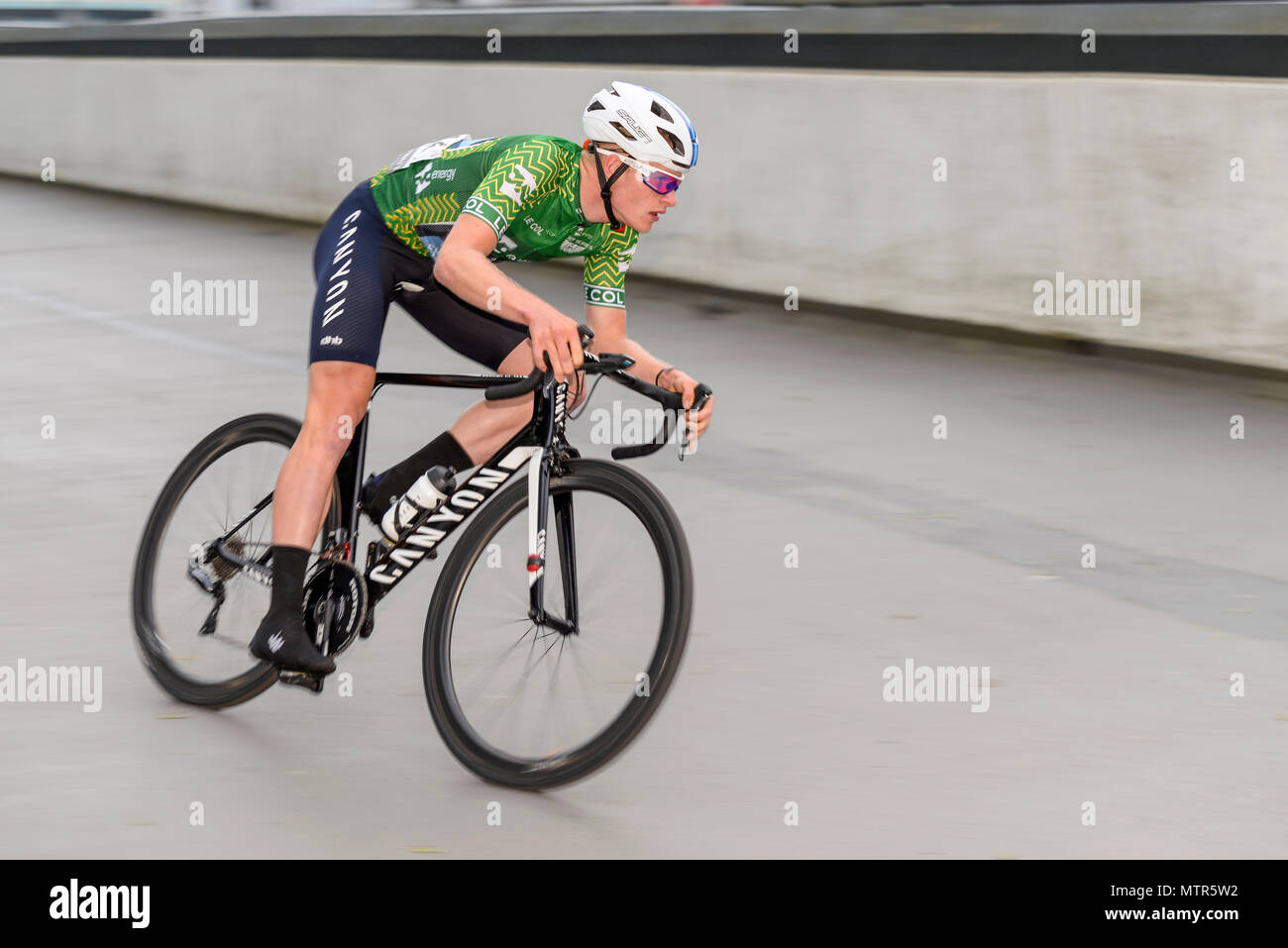 Charles Page vom Canyon Eisberg fährt 2018 in Wembley, London, Großbritannien beim Elite-Radrennen der OVO Energy Tour Series für Herren. Runde 7 Radrennen Stockfoto