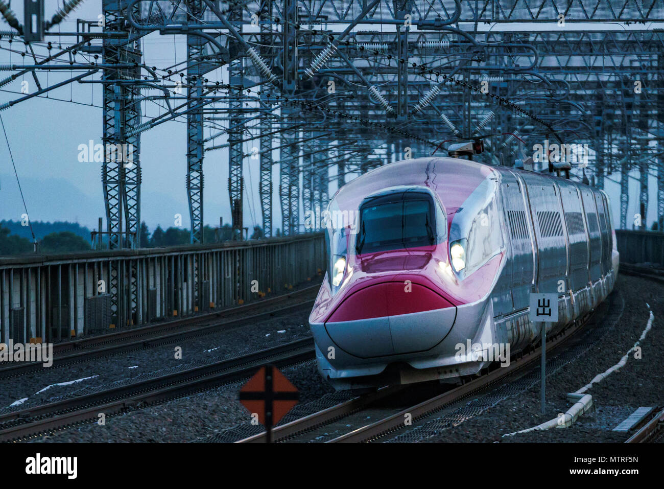 Tohoku Shinkansen E6 Serie, Nasushiobara Nasushiobara Bahnhof, Stadt, Präfektur Tochigi, Japan Stockfoto