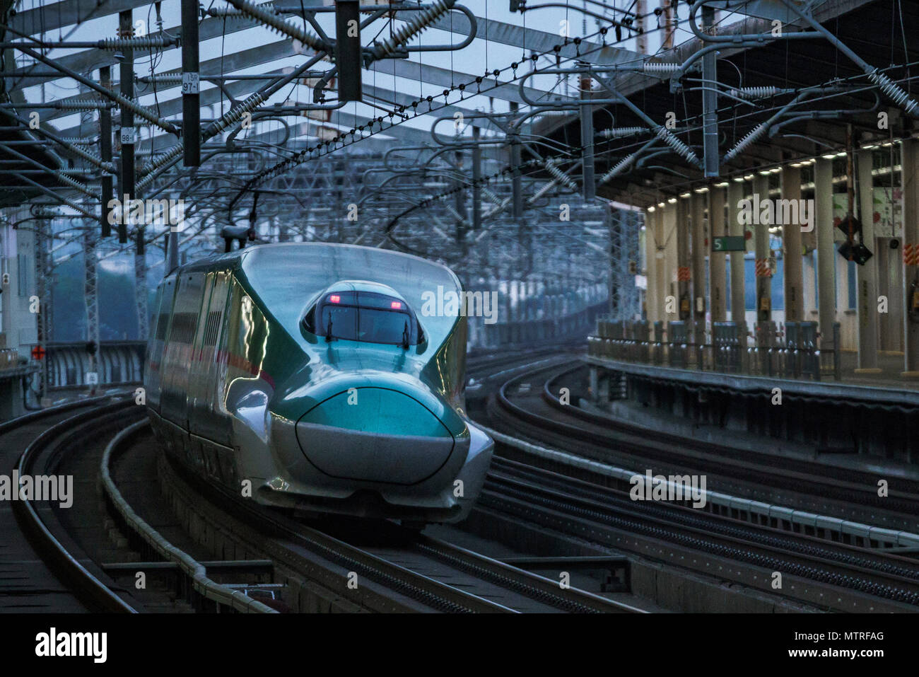 Tohoku Shinkansen E5-Serie , nasushiobara Nasushiobara Bahnhof, Stadt, Präfektur Tochigi, Japan Stockfoto