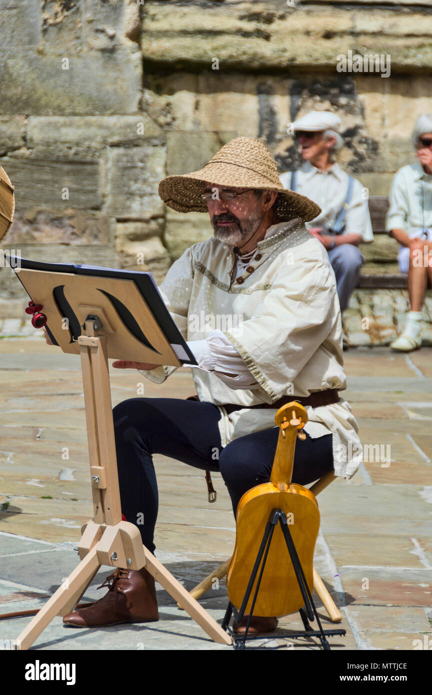 Cirencester; Klosteranlage Park, Mittelalter Re-Enactment, Gloucestershire, UK; England Stockfoto