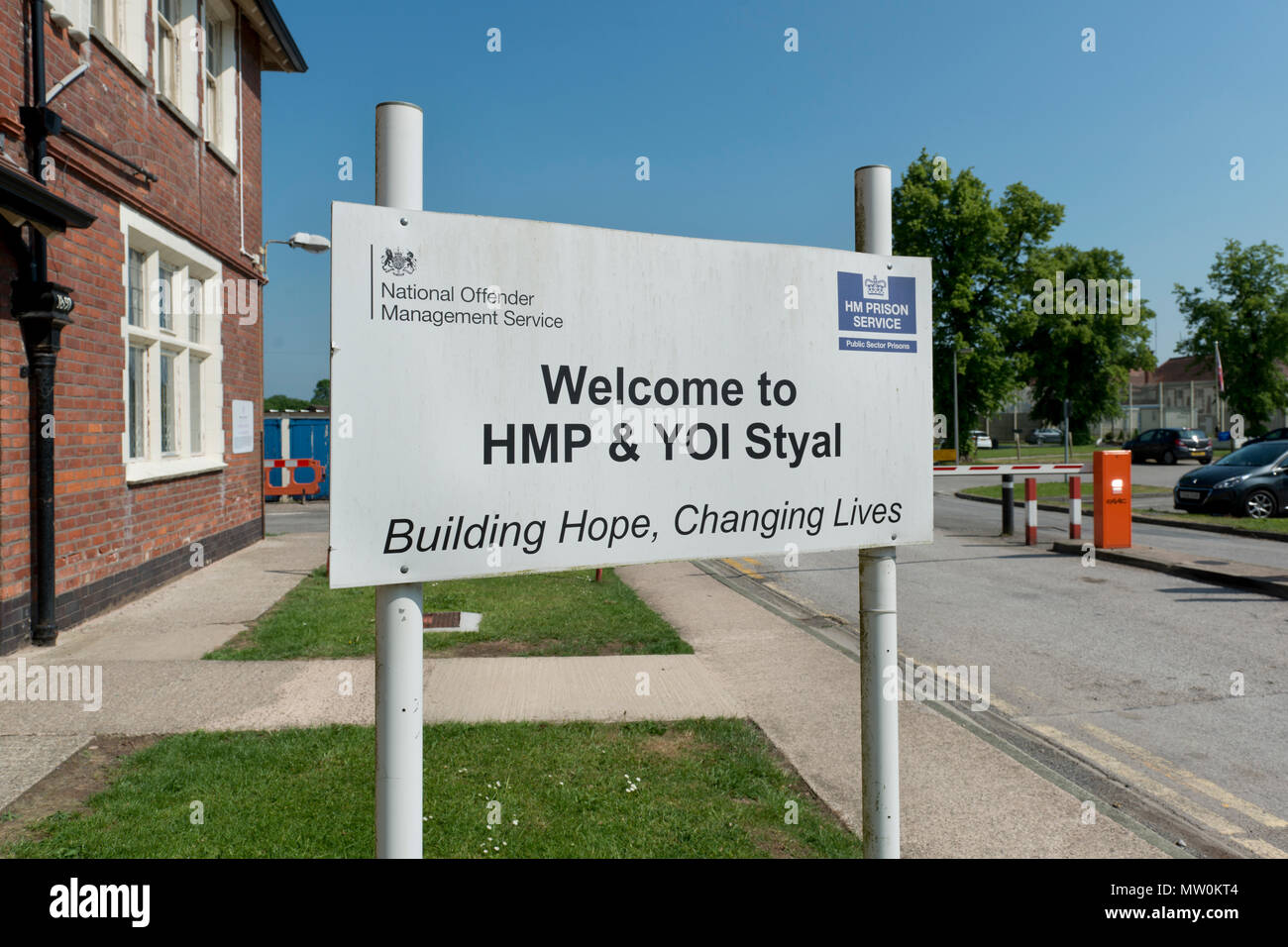 Signage außerhalb HM Gefängnis Styal in Cheshire, Großbritannien Stockfoto