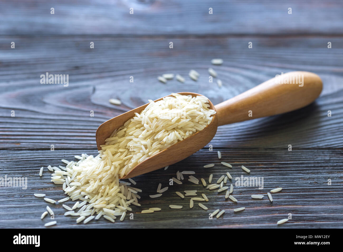 Ungekochter basmati reis -Fotos und -Bildmaterial in hoher Auflösung ...