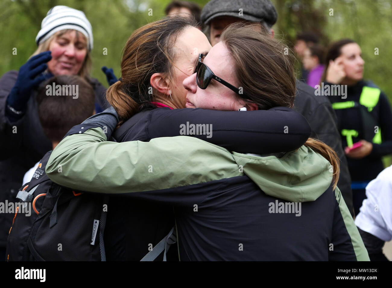 Über 100 Läufer eine 3,7 Meile laufen von Shadwell DLR-Station, wo ehemalige MasterChef Kandidat Matt Campbell zusammenbrach und starb während der London Marathon, um die Ziellinie in der Mall. Über £ 275.000 hat Matt Campbell fundraising Seite gespendet worden. Mit: Atmosphäre, Wo: London, Vereinigtes Königreich, wenn: 29 Apr 2018 Credit: Dinendra Haria/WANN Stockfoto