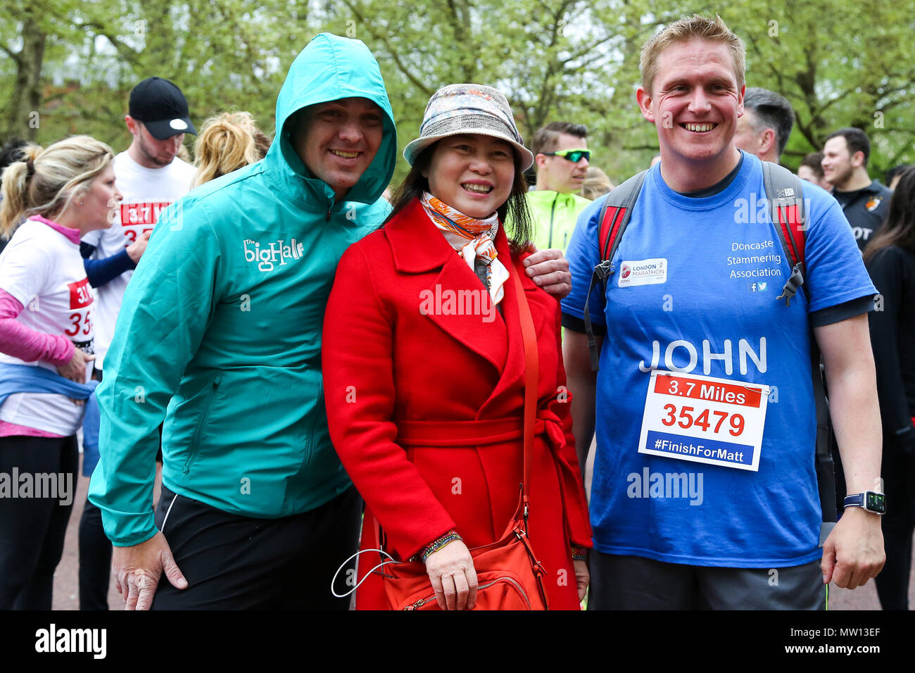 Über 100 Läufer eine 3,7 Meile laufen von Shadwell DLR-Station, wo ehemalige MasterChef Kandidat Matt Campbell zusammenbrach und starb während der London Marathon, um die Ziellinie in der Mall. Über £ 275.000 hat Matt Campbell fundraising Seite gespendet worden. Mit: Atmosphäre, Wo: London, Vereinigtes Königreich, wenn: 29 Apr 2018 Credit: Dinendra Haria/WANN Stockfoto
