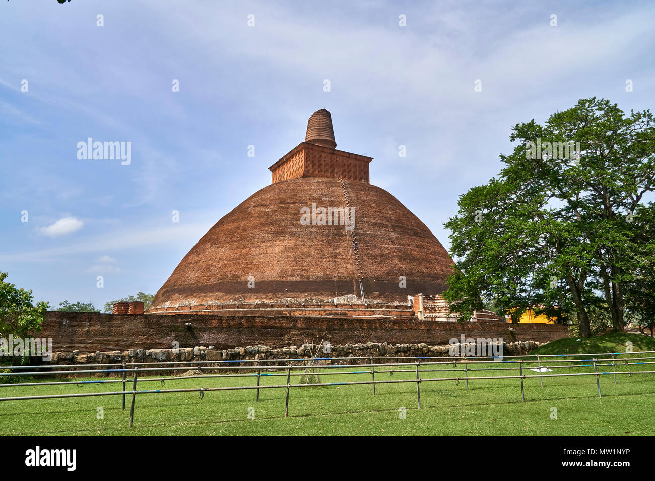 Die heiligen Welthöchste Stupa in Anuradhapura, Sri Lanka Stockfoto