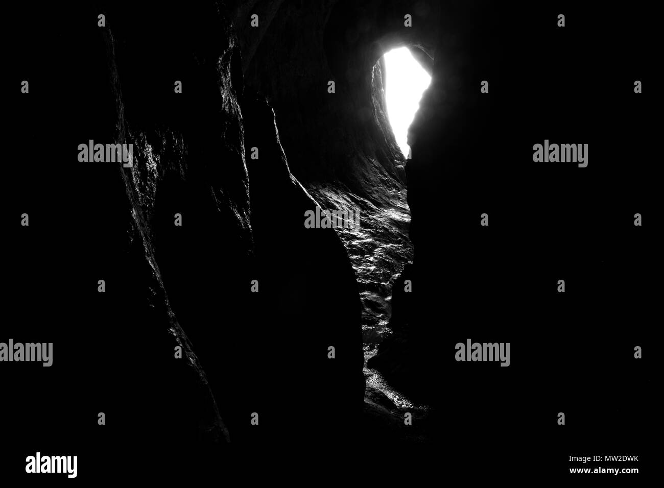 Thor's Höhle in den Krümmer Tal, Peak District, Staffordshire, England, UK Stockfoto