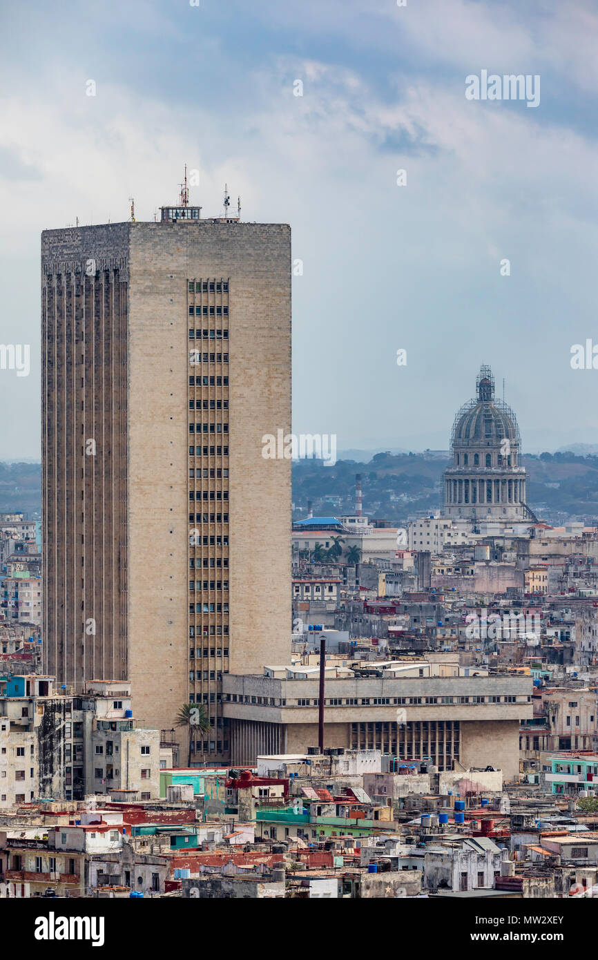 Die Altstadt von Havanna Stadtbild mit dem Capitol Building, Havanna, Kuba. Stockfoto