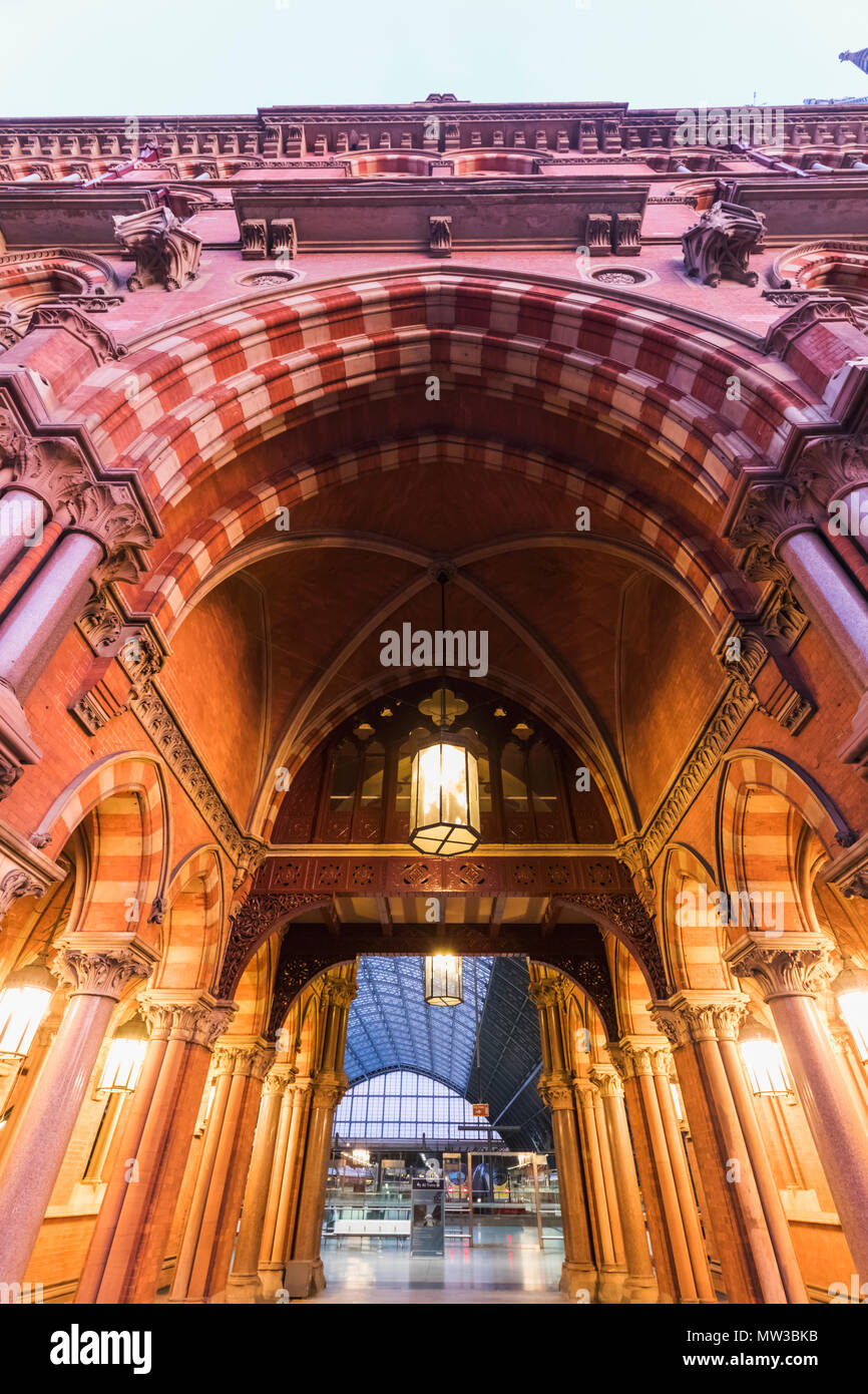 England, London, Kings Cross, St. Pancras Bahnhof Stockfoto