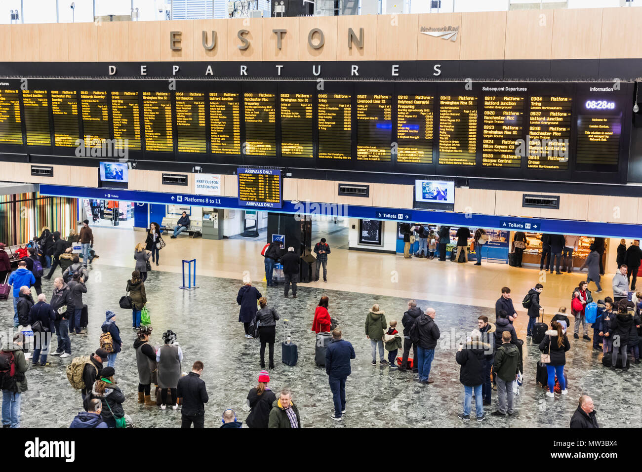 England, London, Euston, Euston Bahnhof, Abfahrt Halle Stockfoto