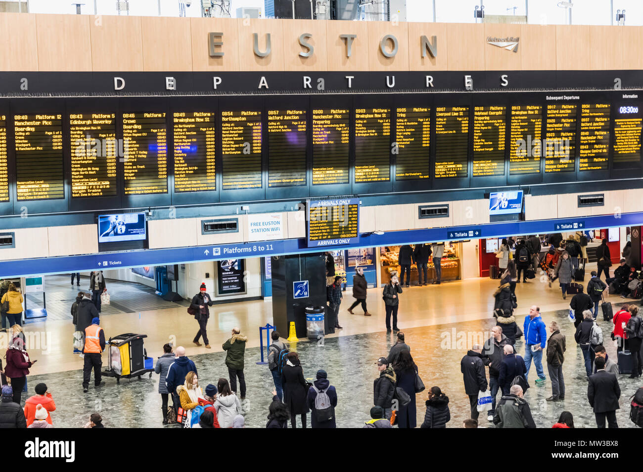 England, London, Euston, Euston Bahnhof, Abfahrt Halle Stockfoto
