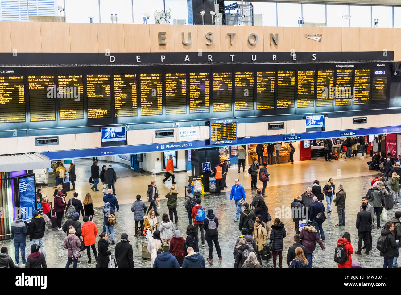 England, London, Euston, Euston Bahnhof, Abfahrt Halle Stockfoto
