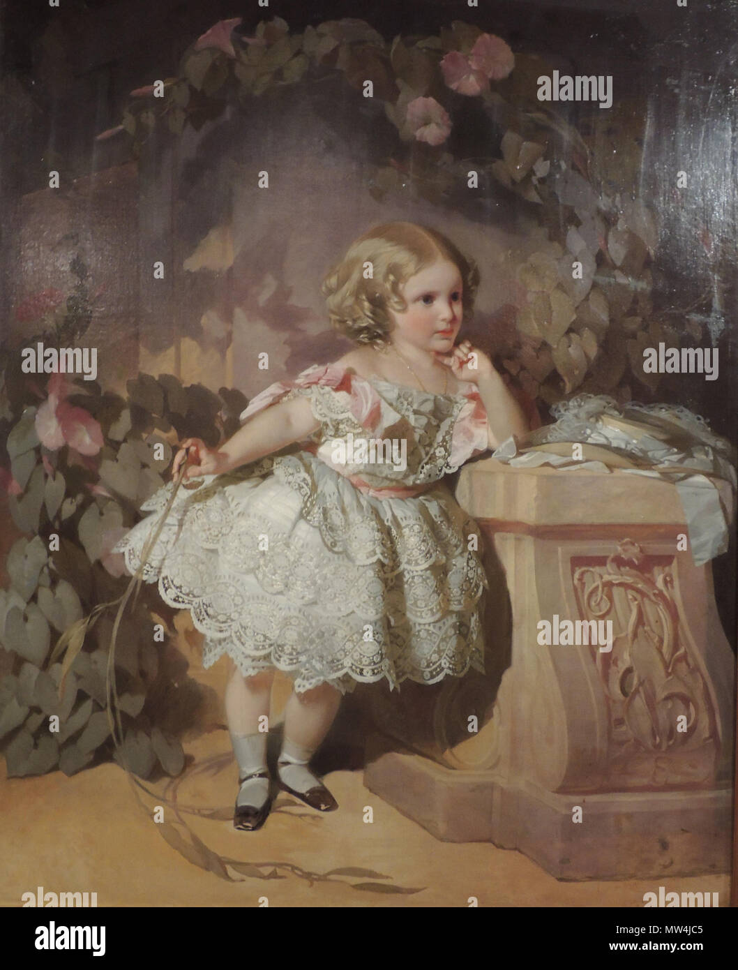 . Иван Макаров. Девочки Портрет неизвестной (графини О. А. Строгановой?). Начало 1860-x. , Холст масло. ГИМ Иконографическое предположение T. Г. Дмитриевой, ГМП. Портрет поступил в музей из собрания наследников генерала Алексея Григорьевича Щербатова (1776-1848). Анализ данных смешанно - восходящей родословной последнего владельца имения Щербатовых Васильевское Одинцовского района, князя Александра Григорьевича Щербатова (1850-1915), позволяет предположить, что на портрете изображена будущая его жена Ольга Александровна Строганова (1857-1944), младшая дочь А. С. Строганова брака от с T. Д. Васильчик Stockfoto