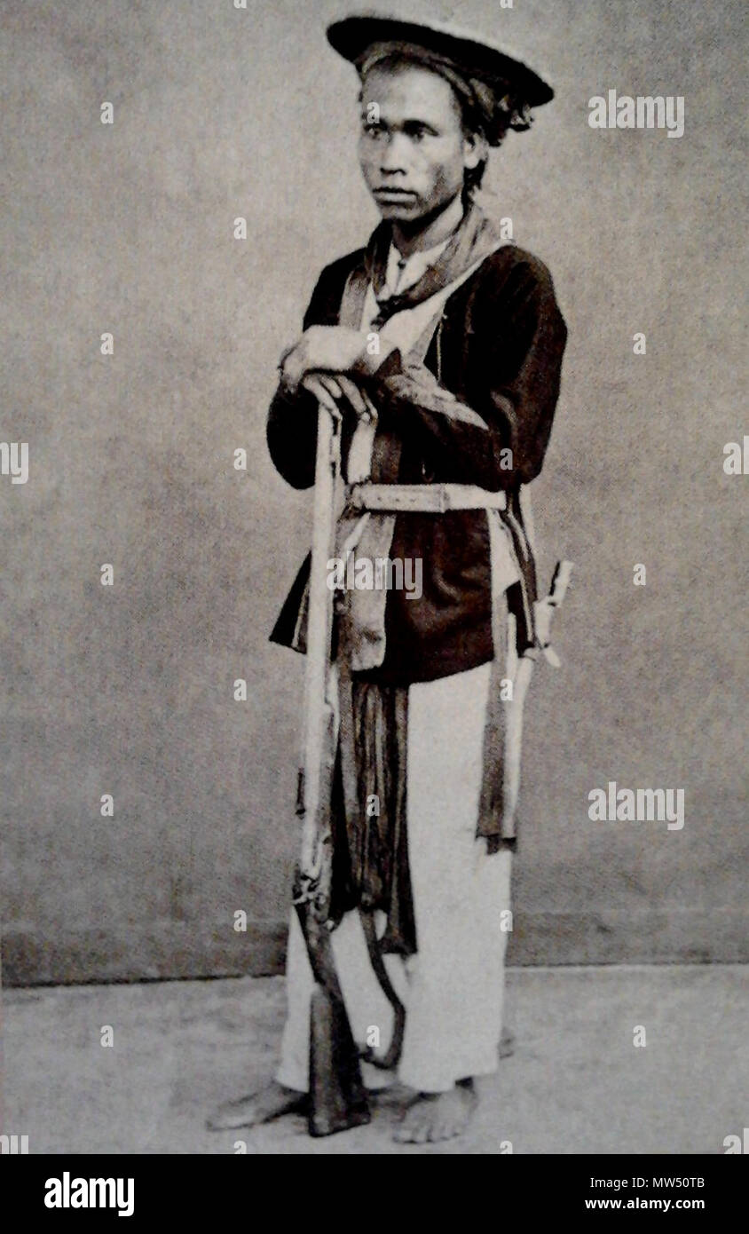 . Français: Milicien. Foto d'Emile Gsell dans son Atelier de Saigon (Années 1870). 14. Mai 2012. Emile Gsell (1838-1879) 255 Gsell milicien Stockfoto