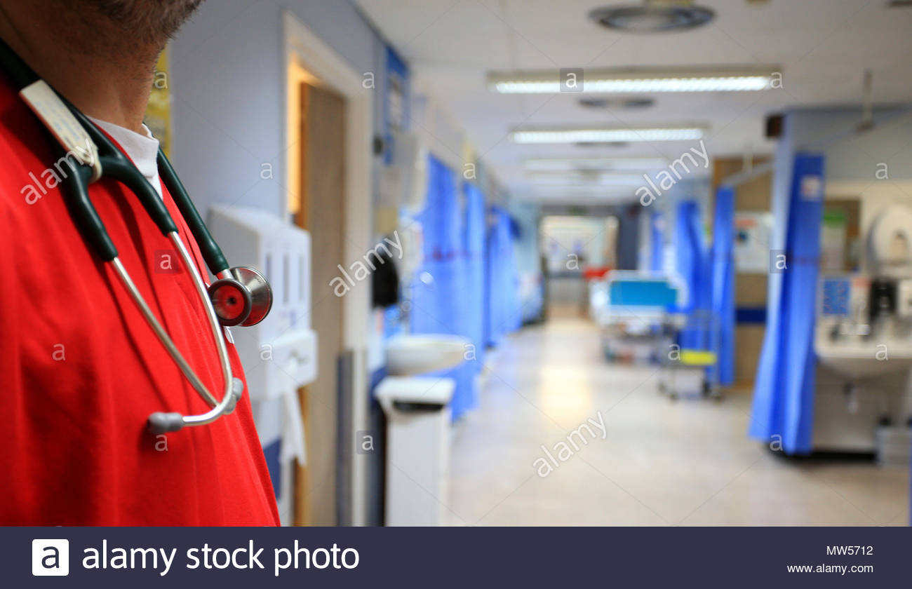 Krankenschwester datiert einen Patienten