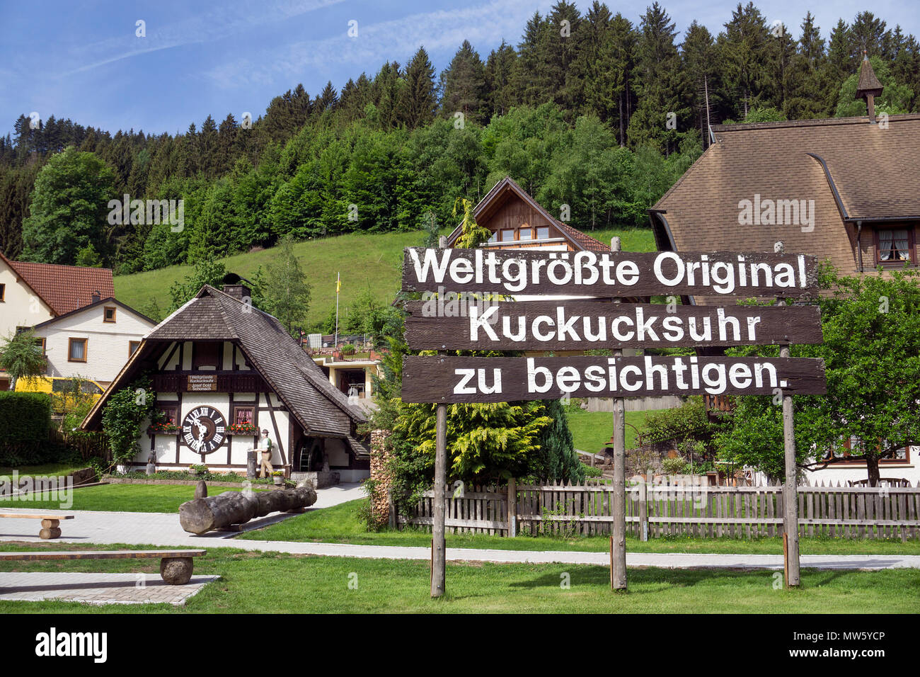 Erste weltgrößte Kuckucksuhr in Schonach, Schwarzwald, Baden-Württemberg, Deutschland, Europa Stockfoto