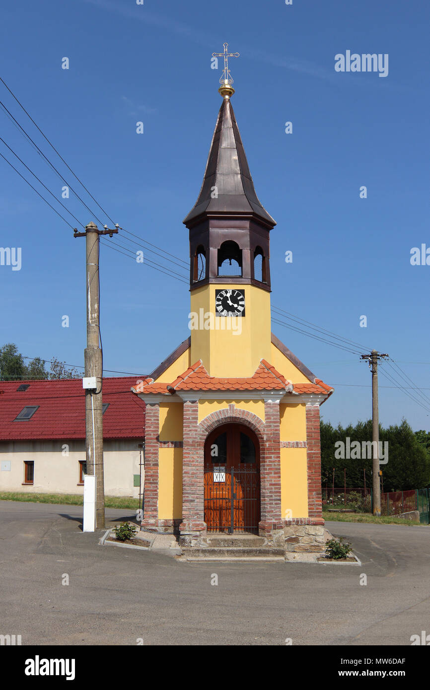 Kapelle St. Anna in Tichonice Dorf, Tschechische Republik Stockfoto