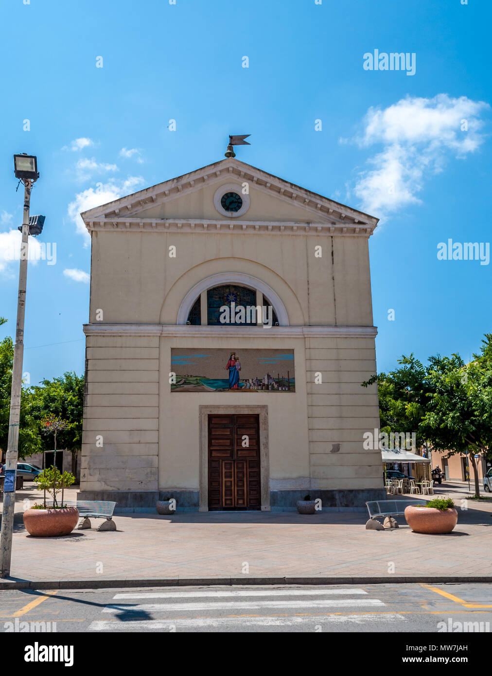 Kleine Kirche von Consolata in der Stadt Porto Torres i9n Feder Stockfoto