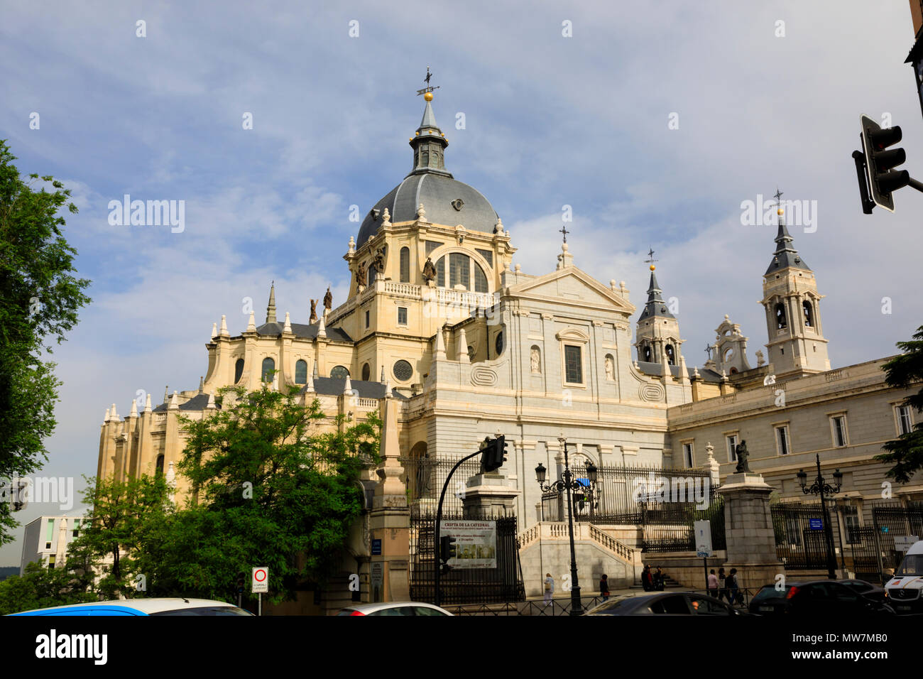 Almundena Kathedrale, Madrid, Spanien. Mai 2018 Stockfoto
