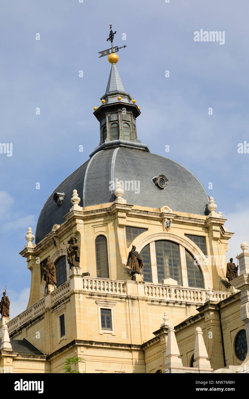 Almundena Kathedrale, Madrid, Spanien. Mai 2018 Stockfoto