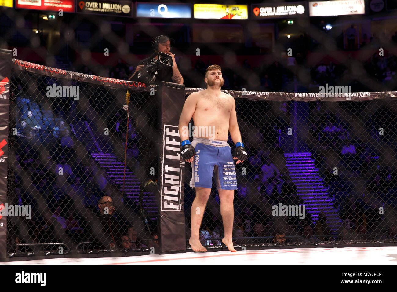 Tanner Boser Kanadische Heavyweight Mixed Martial Artist Vor Seinem Kampf Am Acb 54 Absolute Meisterschaft Berkut In Manchester Uk Mixed Martial Arts Mma Stockfotografie Alamy