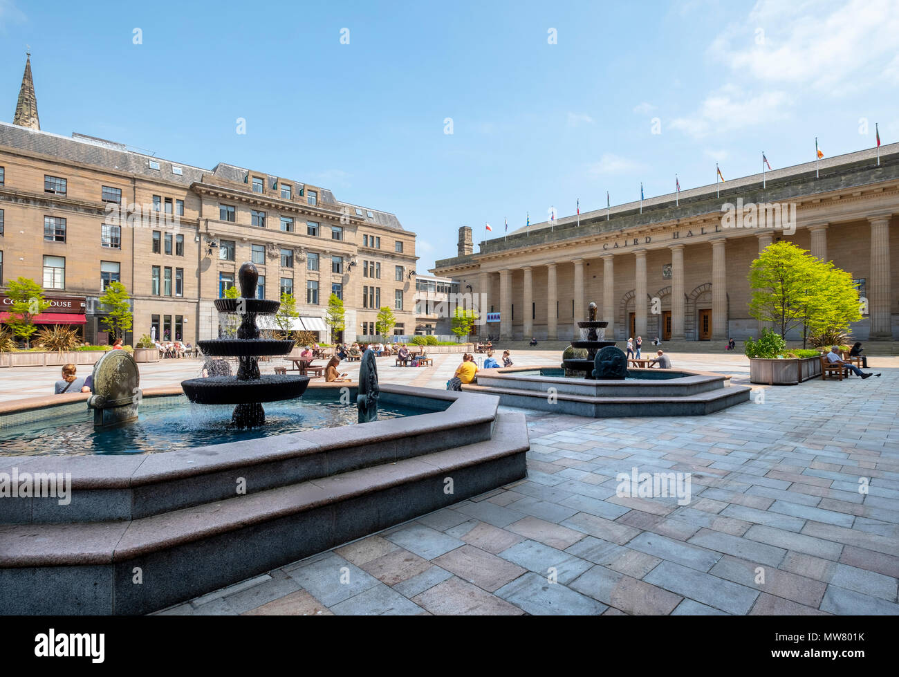Blick auf die Caird Hall in City Square, Dundee, Schottland, Großbritannien Stockfoto