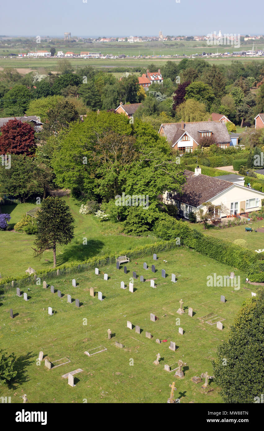 Blick von St Andrews Kirche Walberswick Turm in Richtung Southwold, Suffolk Stockfoto