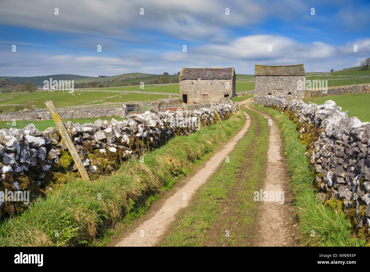 Scheunen in der nähe von Hartington im Peak District National Park. Stockfoto