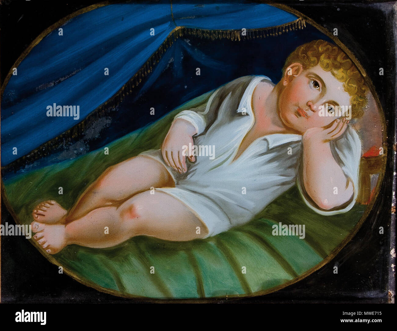 . English: Liegendes Jesulein, Hinterglasbild, 24,7 x 30,5 cm; Italien (wohl Sizilien), 19. Jh. 19. Anonym 279 Hinterglasbild liegendes Jesulein / 19 Jh Stockfoto