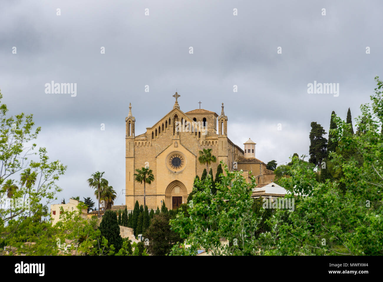 Mallorca, erhöhte alten Kathedrale auf einem Hügel der Stadt Arta Stockfoto