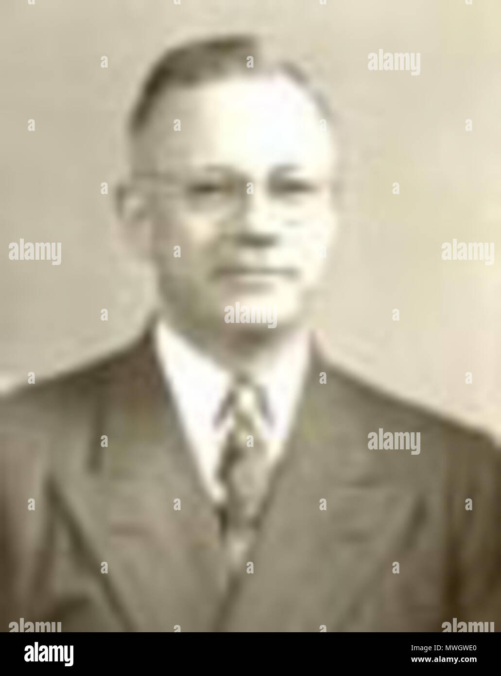 . Englisch: Peter Karpovish, M.D., SPRINGFIELD COLLEGE Gründer der amerikanischen Hochschule der Sportmedizin und Forscher Physiologie der Ausübung. 29. September 2009. Keine 478 Peter Karpovish, M.D., Springfield College Stockfoto