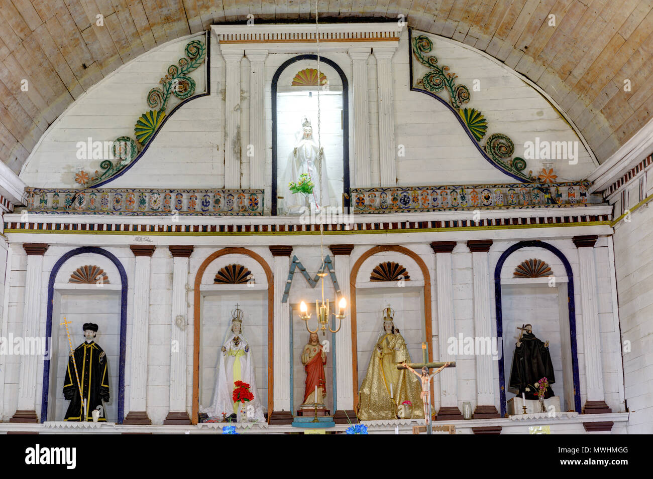 Lemuy Insel Chiloé, Chile: Altar detail, Natividad de Marîa Kirche, ein UNESCO-Weltkulturerbe im Ichuac auf Lemuy Insel Chiloé Stockfoto Lemuy Insel Chiloé, Chile: Altar detail, Natividad de Marîa Kirche, ein UNESCO-Weltkulturerbe im Ichuac auf Lemuy Insel Chiloé Stockfoto