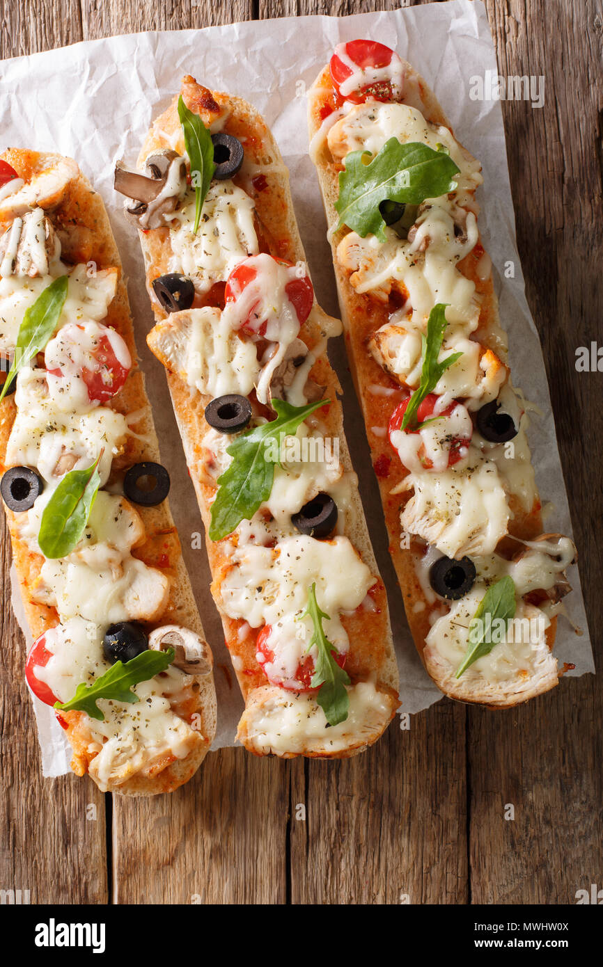 Italienische Sandwiches, Pizza, Auflauf: Schneiden baguette gebacken ...