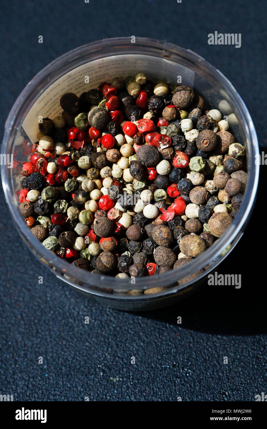 Pfeffer Kugel Stockfotos und -bilder Kaufen - Alamy