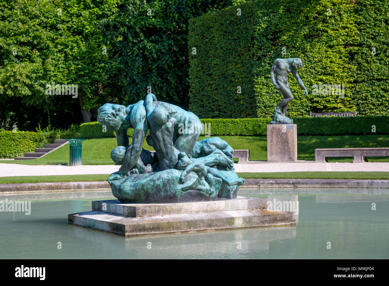 Auguste Rodin im Garten der Federn Skulpturen im Garten des Musee Rodin