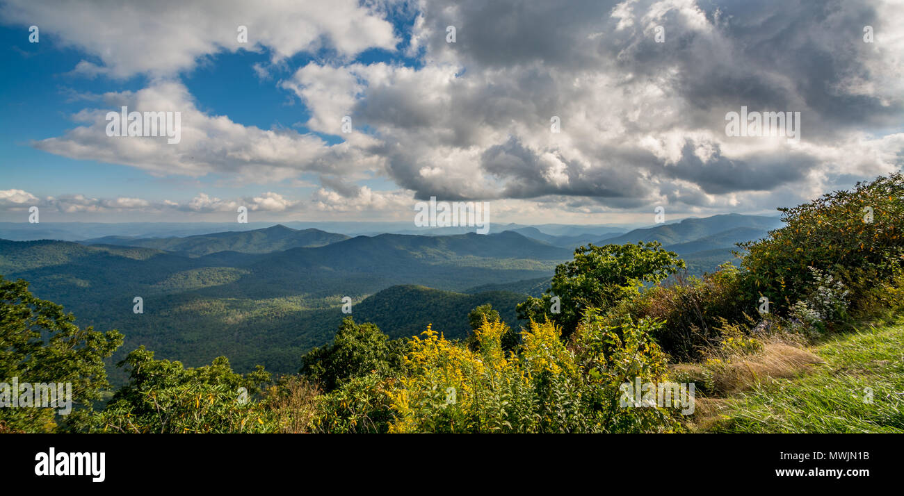 Blue Ridge Parkway, Nord-Carolina, Scenic Drive Spanning über vierhundert Meilen, Blue Ridge Mountains Stockfoto