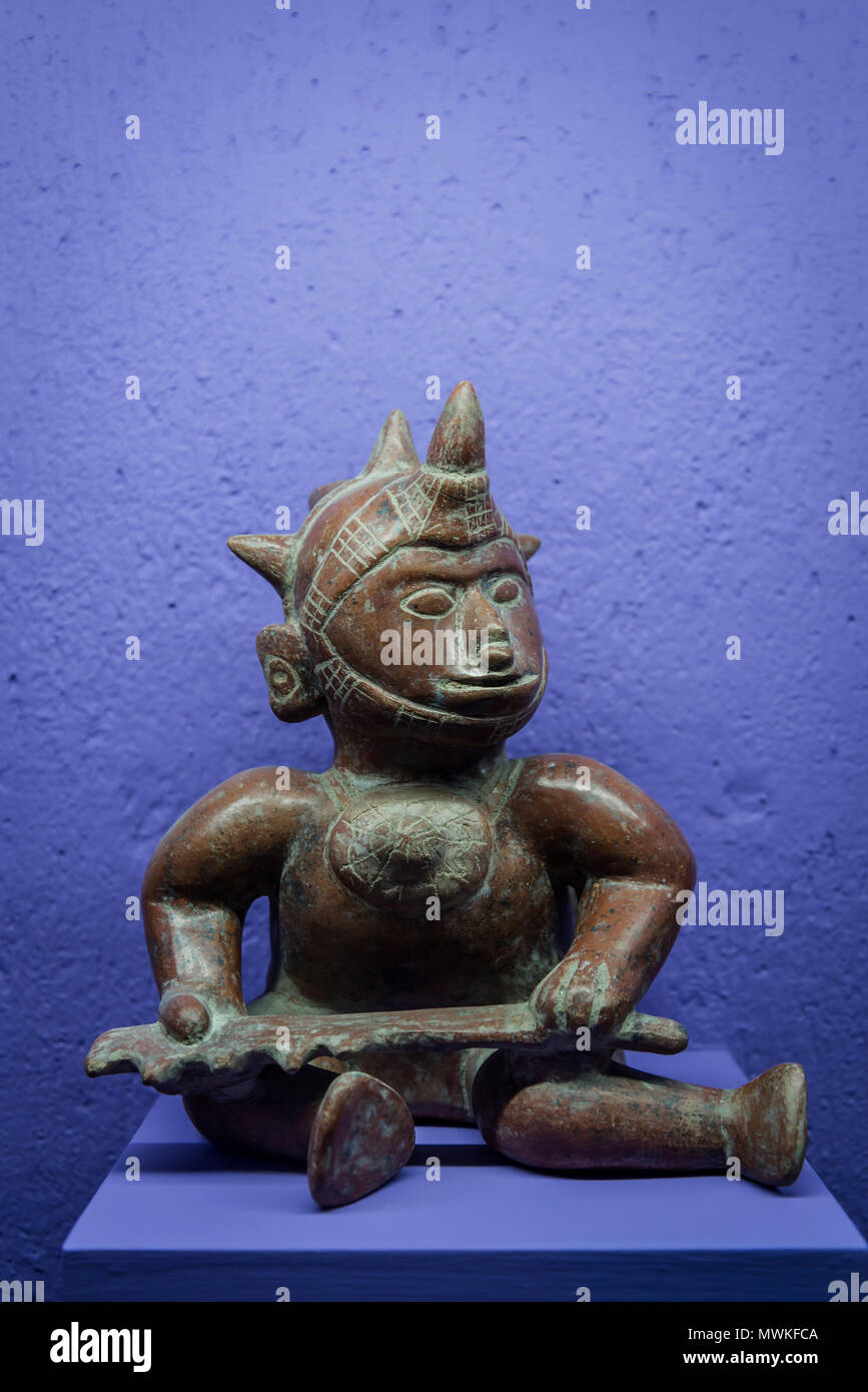 Pre-Hispanic Art Museum Rufino Tamayo, Worrior Skulptur, Keramik Skulptur des späten preclassical Zeitraum von Colima, 1250 BC - 200 AD, Oaxaca, Mexiko Stockfoto