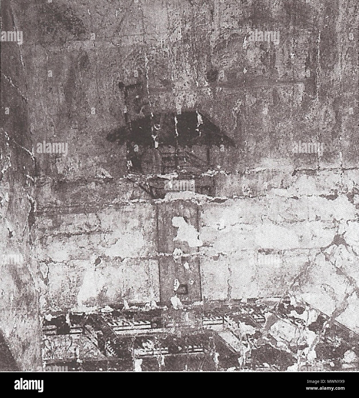 . Ein Gemälde von einem Turm, aus dem Chinesischen Östlichen Han-Dynastie, datiert genau 176 AD. Dieses Bild ist an der Nordwand des Central East gefunden - Seite eines Grabes in Anping, Provinz Hebei, China. 176 AD. Anonyme grab Artist 463 Gemälde von einem Turm, der Östlichen Han-Dynastie Stockfoto