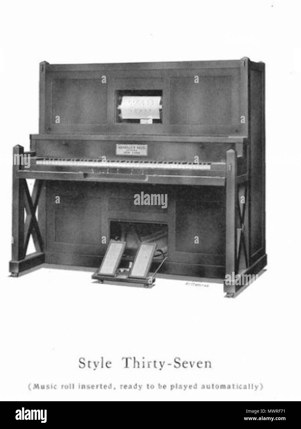 . Englisch:'S Piano tyle Thirty-Seven' (Musik roll eingefügt, die automatisch abgespielt werden soll). Krakauer Bros piano Hersteller in New York City. um 1910. Unbekannt 580 Style 37 Krakauer piano Stockfoto
