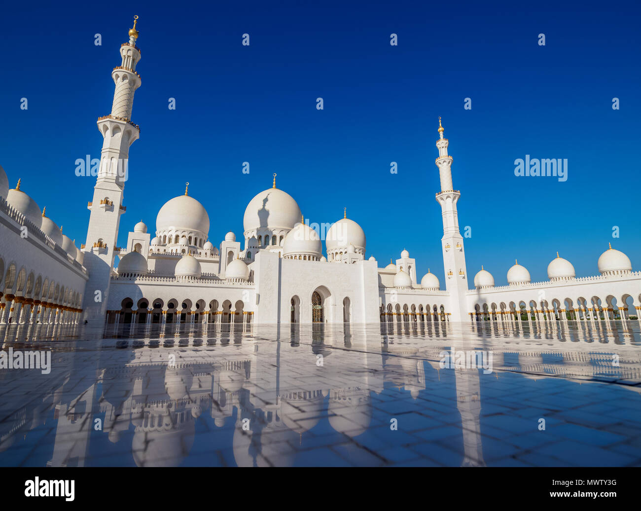 Sheikh Zayed bin Sultan Al Nahyan Moschee, Abu Dhabi, Vereinigte Arabische Emirate, Naher Osten Stockfoto