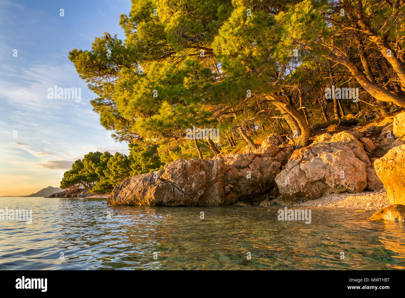 Kleine Strand bei Cvitacka in der Nähe von Makarska, Kroatien, Europa Stockfoto