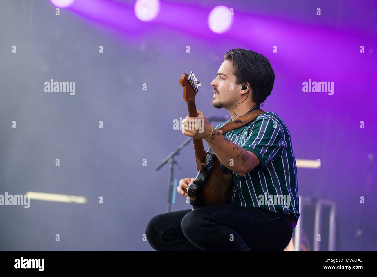 Nürnberg, Deutschland. 2. Juni 2018. Clemens Rehbein, Frontmann der deutschen Band milchig Chance, führt auf dem Open-Air-Festival "Rock im Park". Foto: Daniel Karmann/dpa Quelle: dpa Picture alliance/Alamy leben Nachrichten Stockfoto