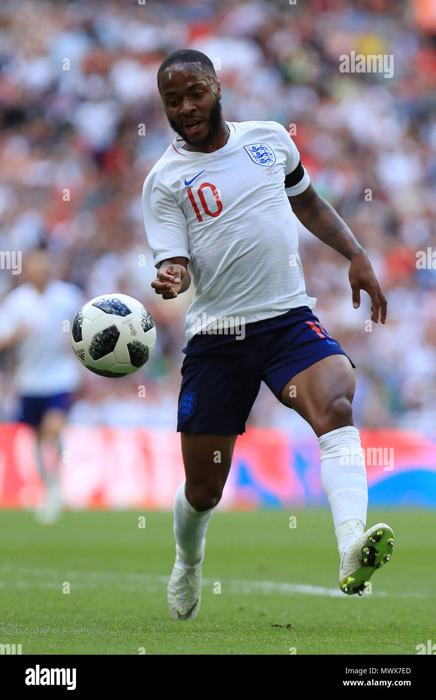 Wembley Stadion, London, UK. 2. Juni 2018. Internationaler Fußball-freundlich, England und Nigeria; Raheem Sterling von England Credit: Aktion plus Sport/Alamy leben Nachrichten Stockfoto